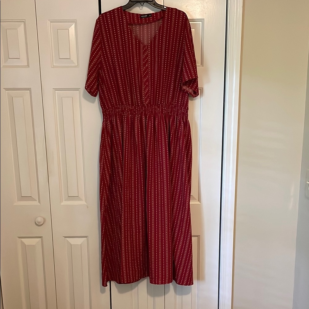 Short Sleeve Red Striped Dress